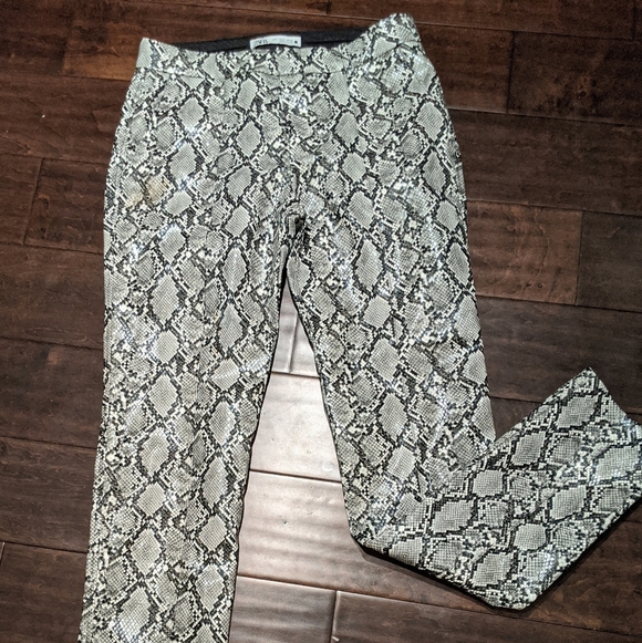 Zara Faux Leather Printed Pants - Picture 7 of 7